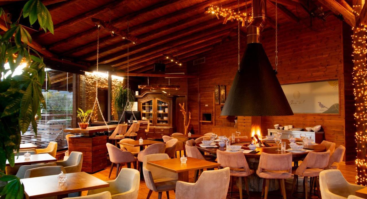 3 Hills Boutique - The Ranch Experience Hotell Trilofos Exteriör bild