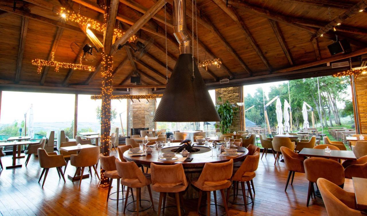 3 Hills Boutique - The Ranch Experience Hotell Trilofos Exteriör bild