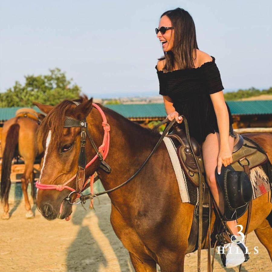 3 Hills Boutique - The Ranch Experience Hotell Trilofos Exteriör bild